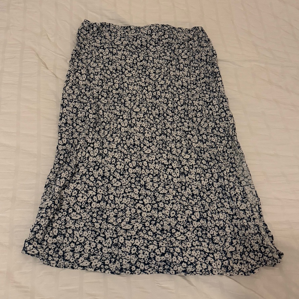 Lightweight Blue & White Floral Midi Skirt